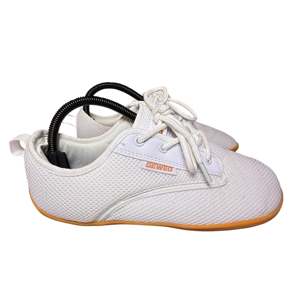 Hobibear White Lace Up Sneakers Athletic Shoes Women Size 9 Box Toe Barefoot